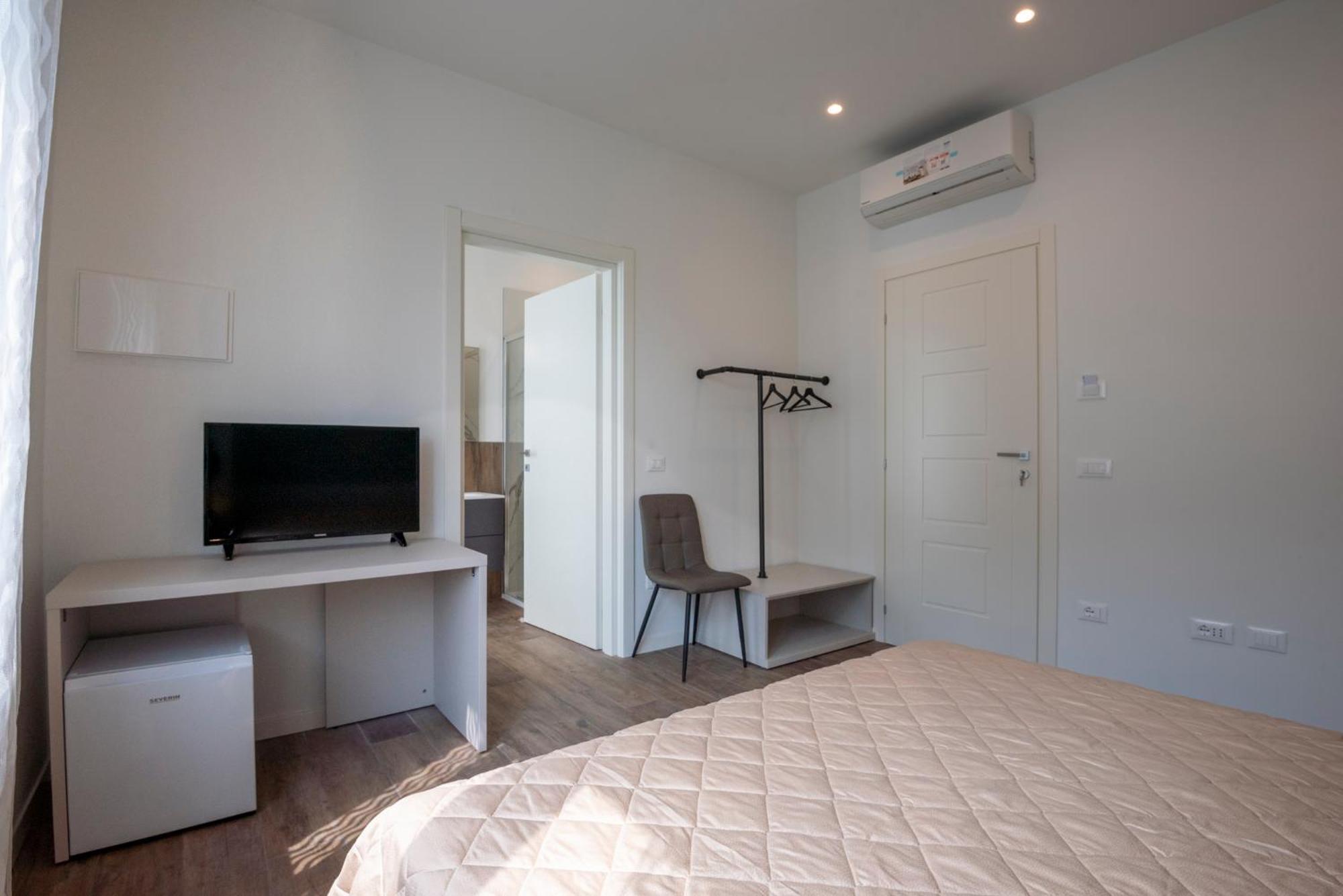 Iarsera Rooms And Apartment Lucca Ngoại thất bức ảnh